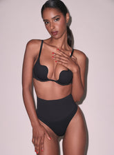 Seamless Shaping Thong Second Skin Comfort