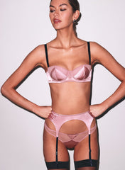 Elegant Convertible Bra with Topstitch Detailing